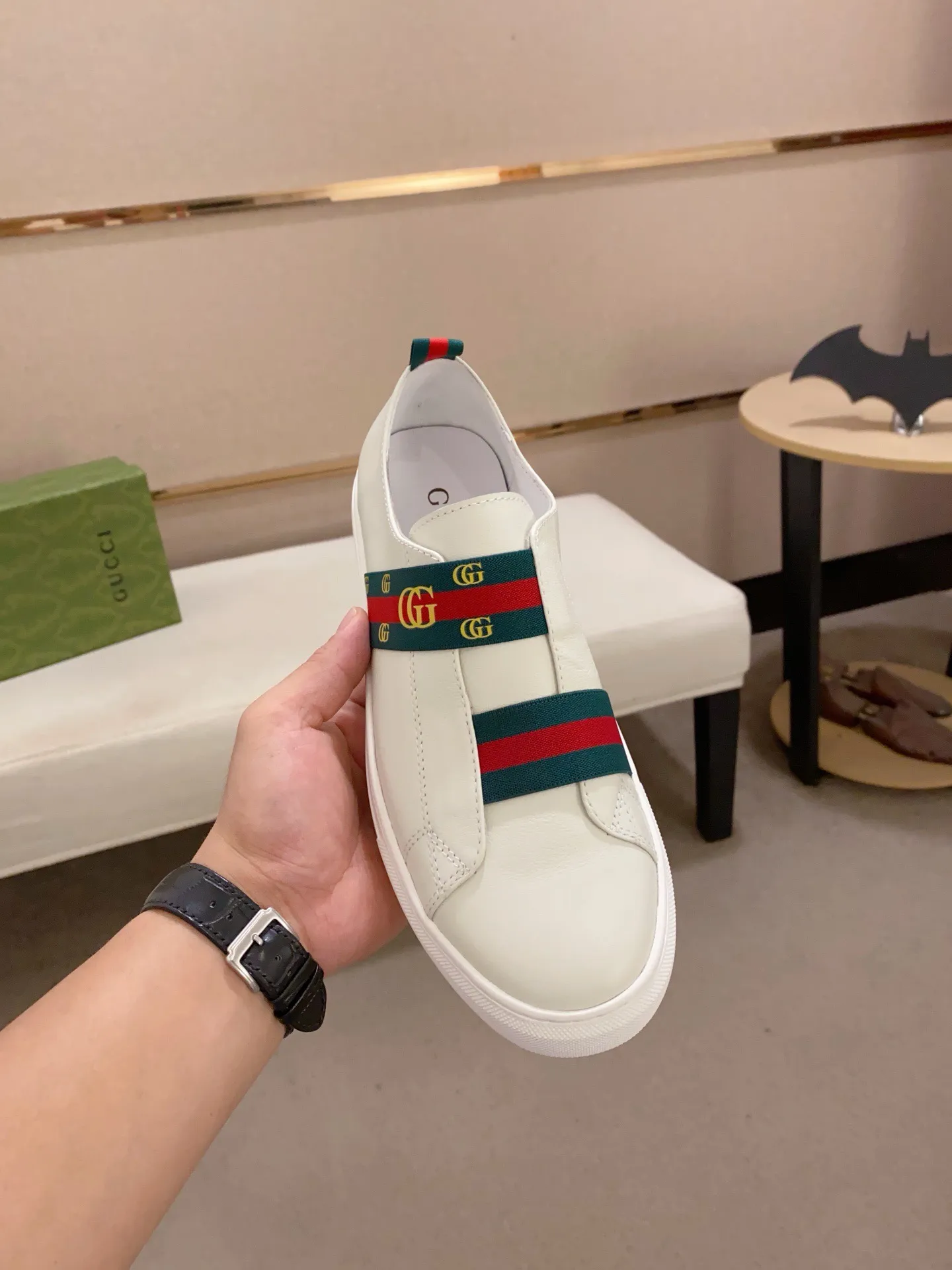 Men's clothing and shoes💰 440💰🇮🇹🇮🇹GUCCI (Gucci) top 🔍🔍 spring and summer models are on sale at the same time, the upper 🇮🇹 imported Italian first-layer cowhide, fully imported sheepskin lining 💪💪, completely 1⃣️compared 1⃣️Reproduction🇮🇹💪💪, ⚠Sole: The original sole is specially provided by the original factory, the exclusive movable molded sole is super comfortable, ⚠Original factory follow-up goods, 🔍🔍high quality, you can enter and leave the counter at will, welcome to compare⚠. Code number:38-44